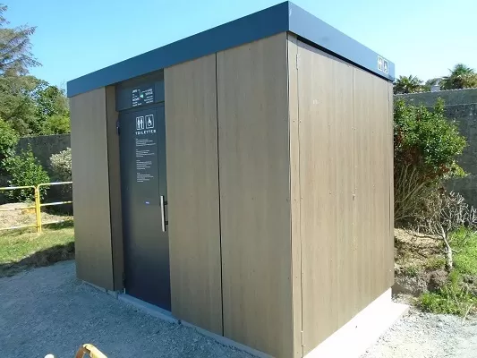 Sanitaire voorzieningen geïnstalleerd in Grenoble